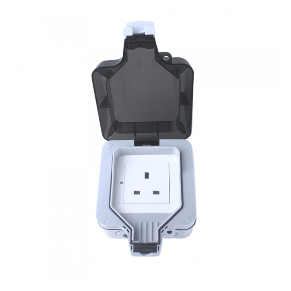 WOOX R4051 Smart Outdoor Plug UK
