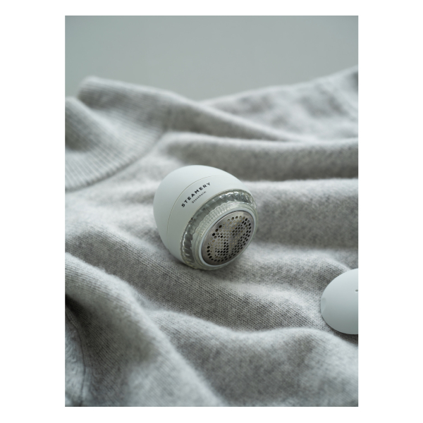 STEAMERY Pilo 1 Fabric Shaver, Grey | Steamery| Image 3