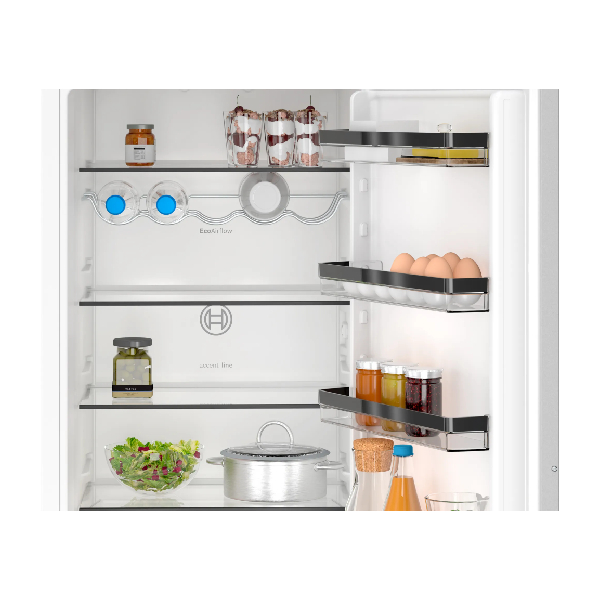 BOSCH KIN96VFD0 Series 4 Built-In Refrigerator with Bottom Freezer | Bosch| Image 3