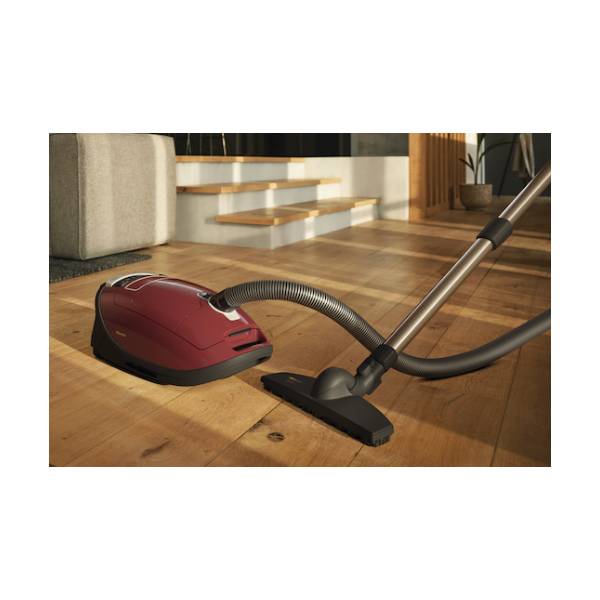 MIELE C3 Complete 125 Edition Vacuum with Bag, Red | Miele| Image 5