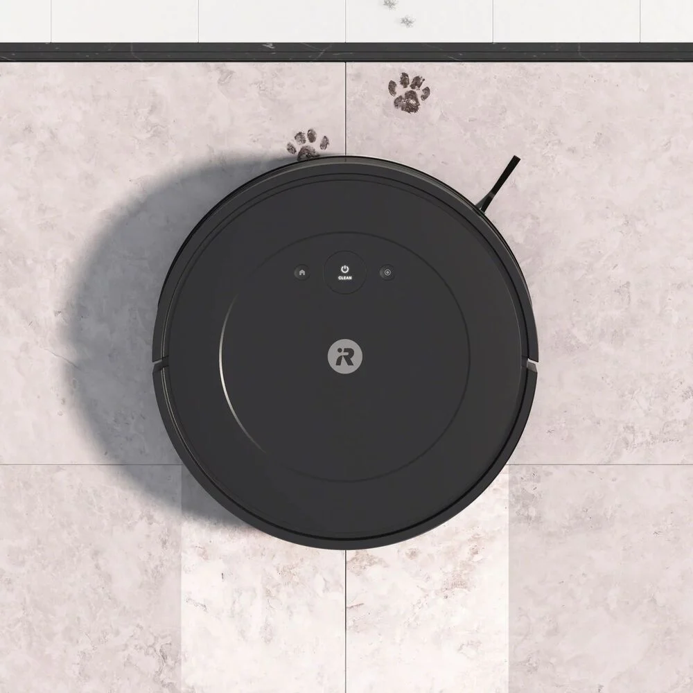 Roomba_Combo_Essential_Black_Photo_Insitu_MopVac_PawPrint_Tile_3000x3000